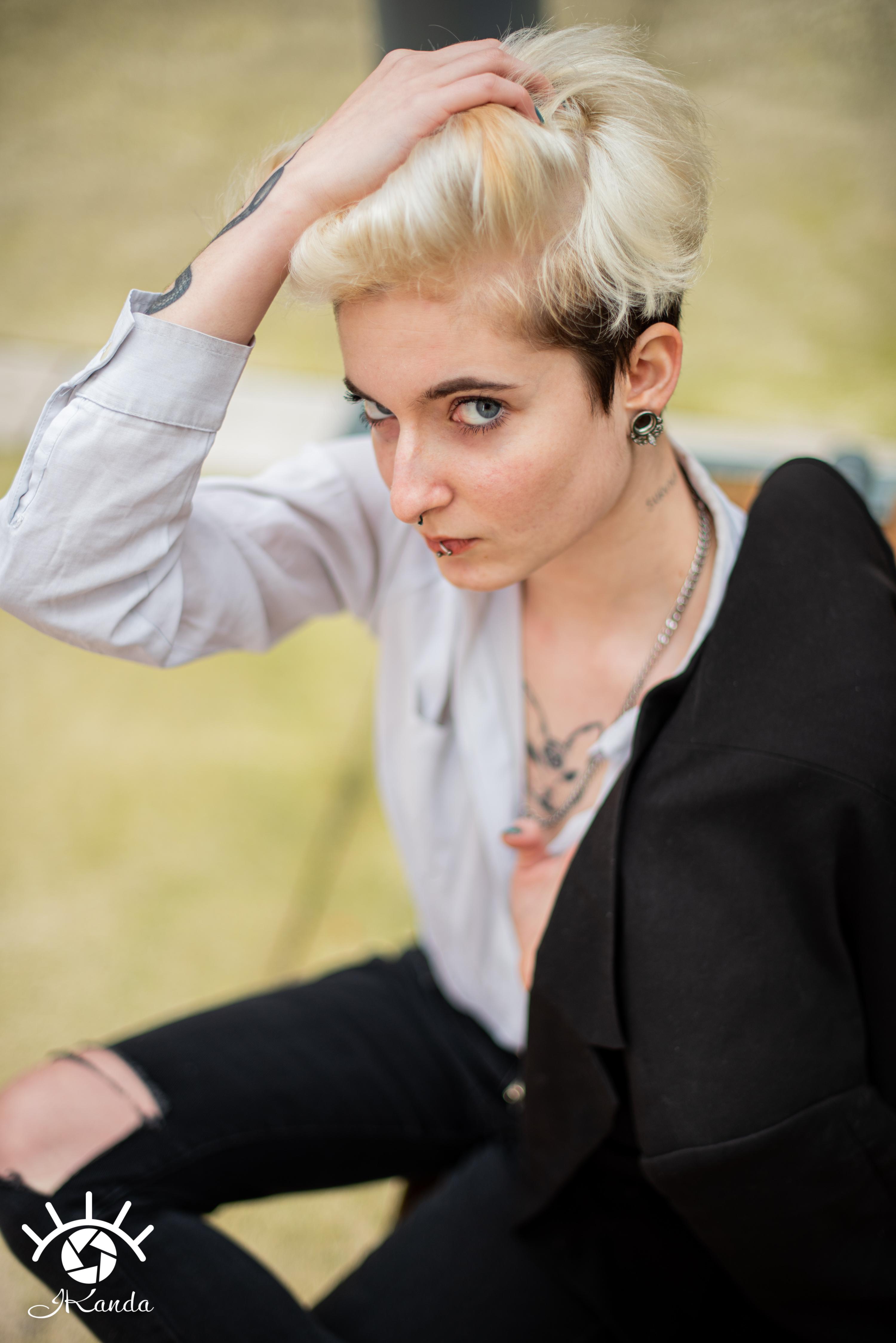 Océane avec un style androgyne