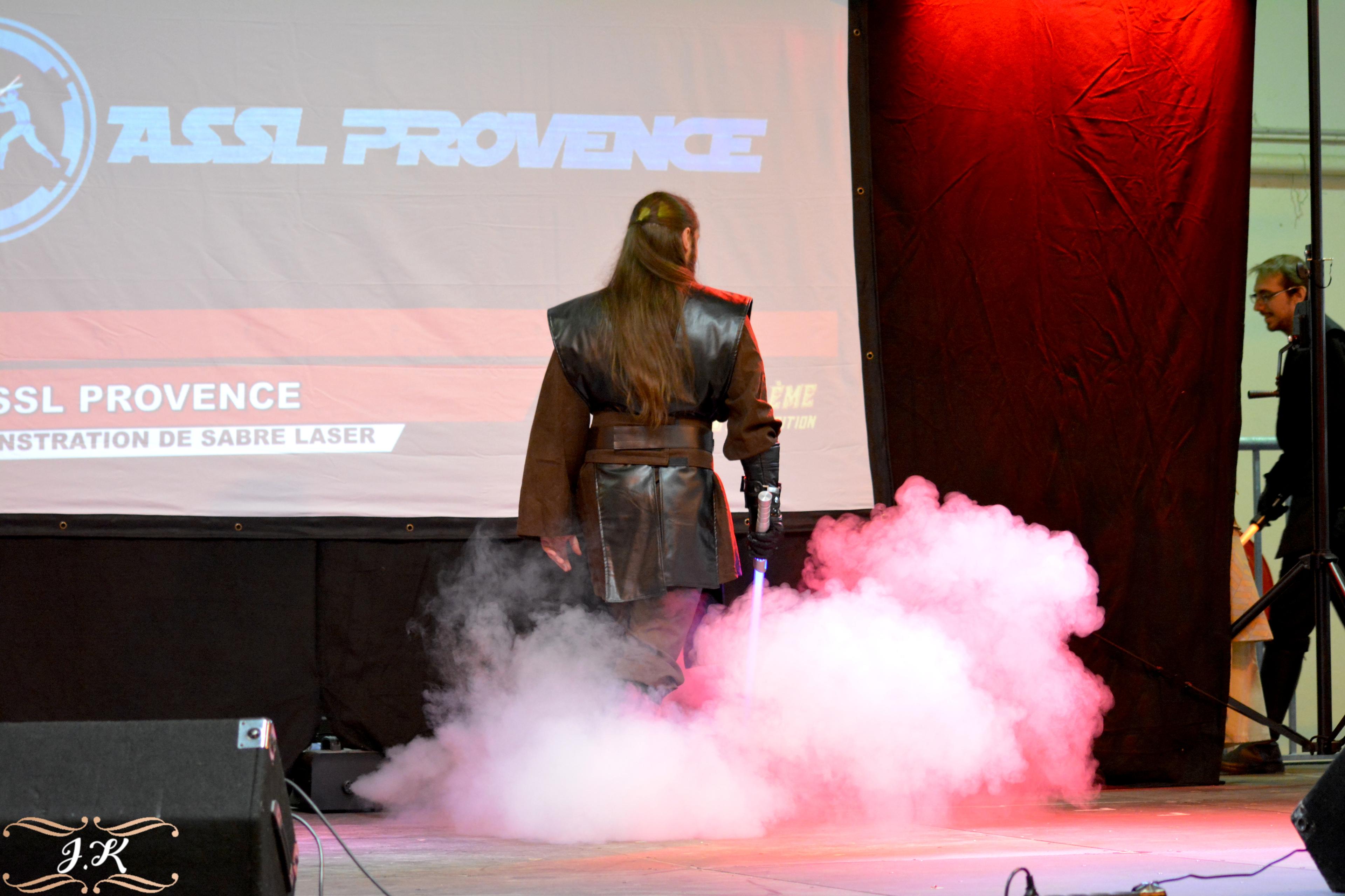 scene-convention-sf-orange_da8ee7d7-de43-4b5b-aaee-46bc4e61d560.jpg