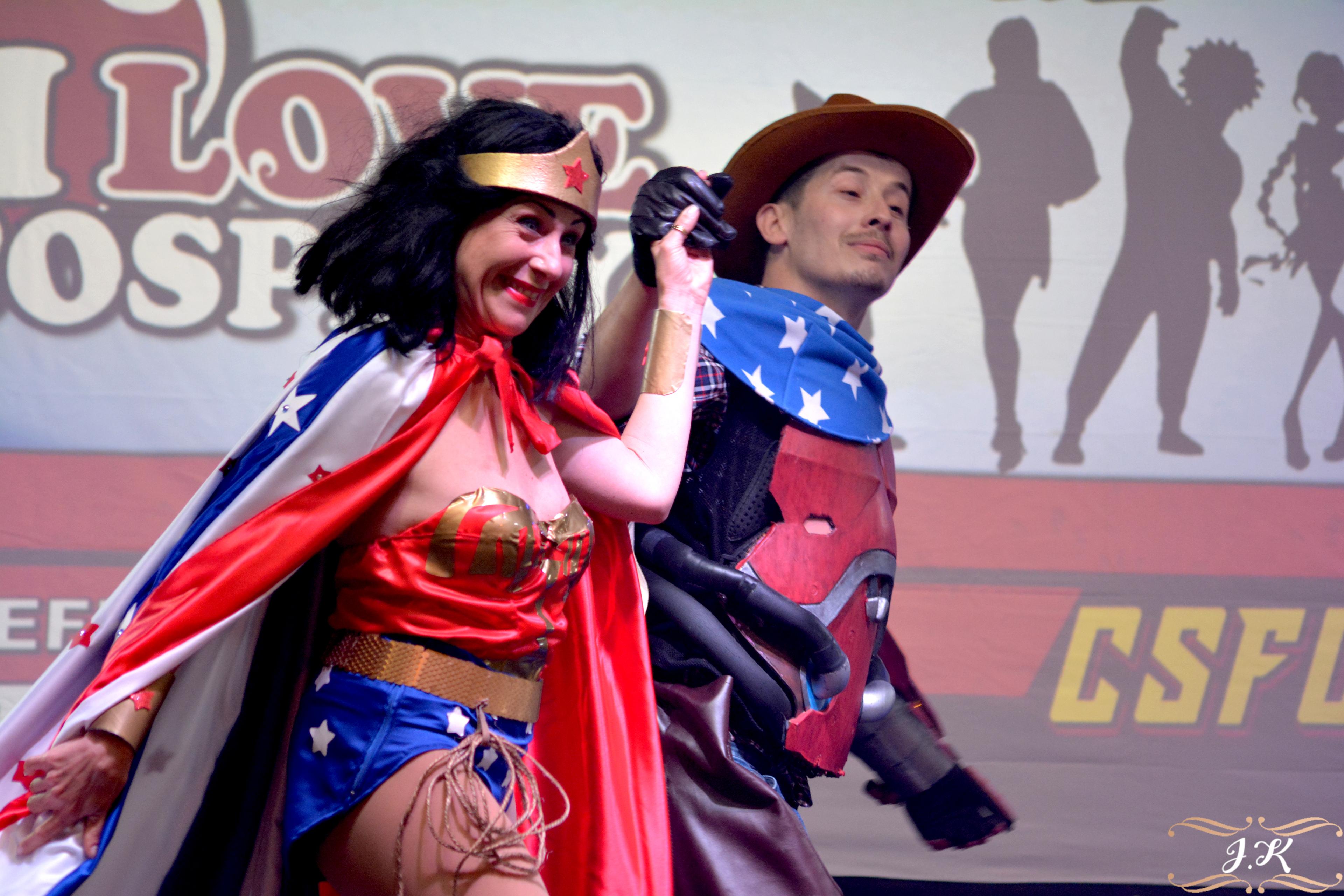 scene-convention-sf-orange_c459fc76-63d3-468a-9d83-c8733f50a765.jpg