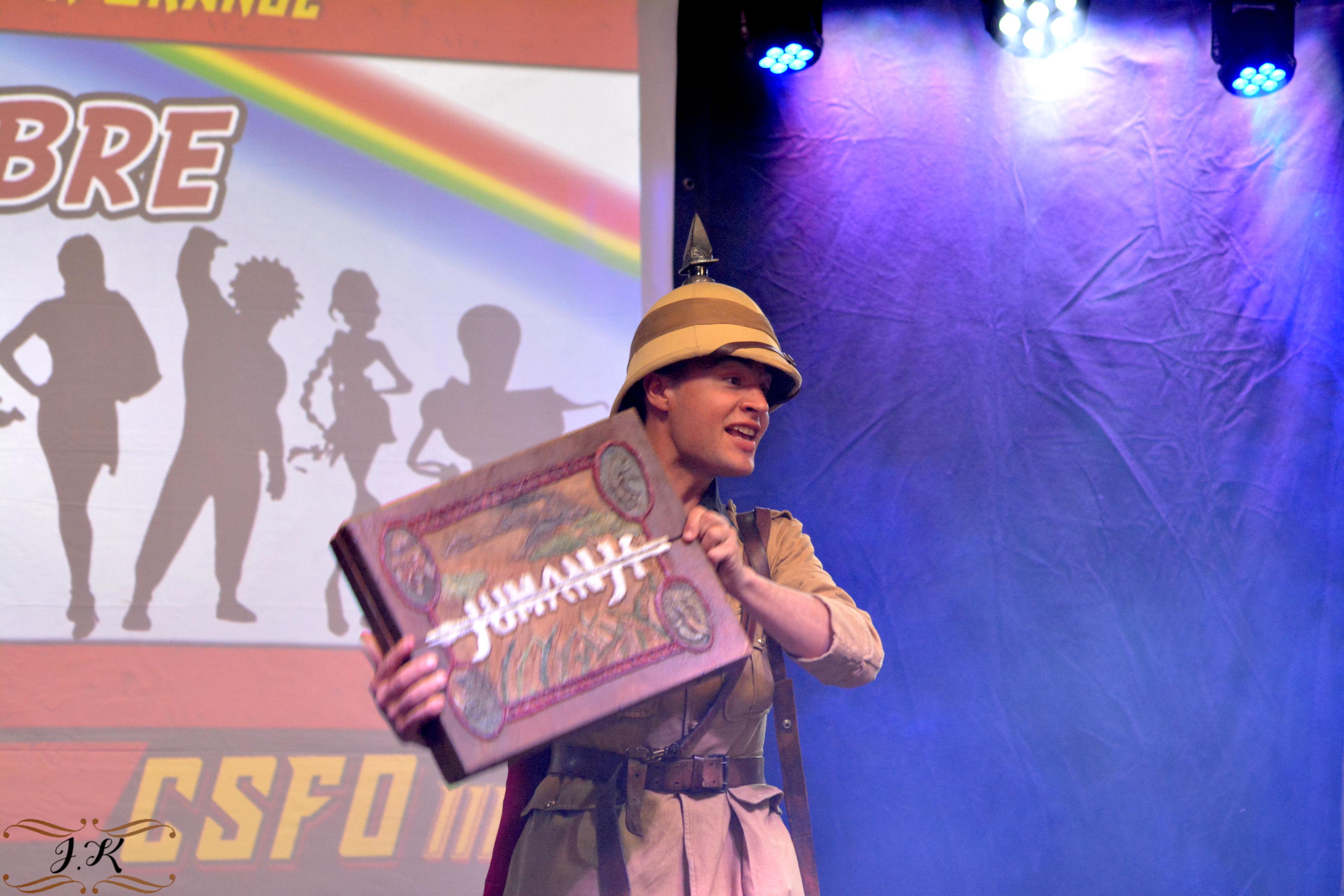 scene-convention-sf-orange_aebd2f44-9a5d-470a-8b5f-75c298f0d6c4.jpg