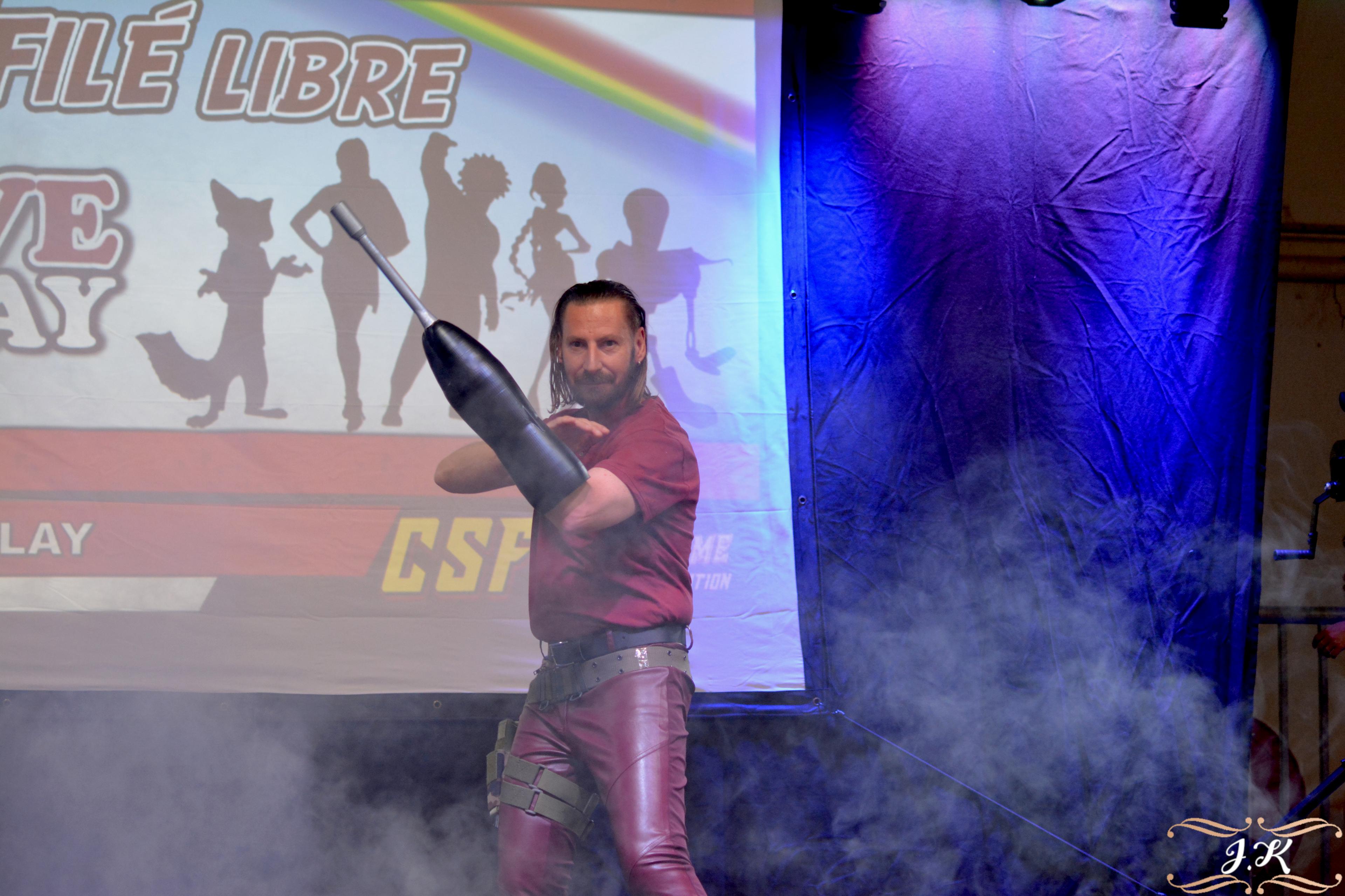 scene-convention-sf-orange_7f98fd73-dc6a-411e-81da-57c79347147c.jpg