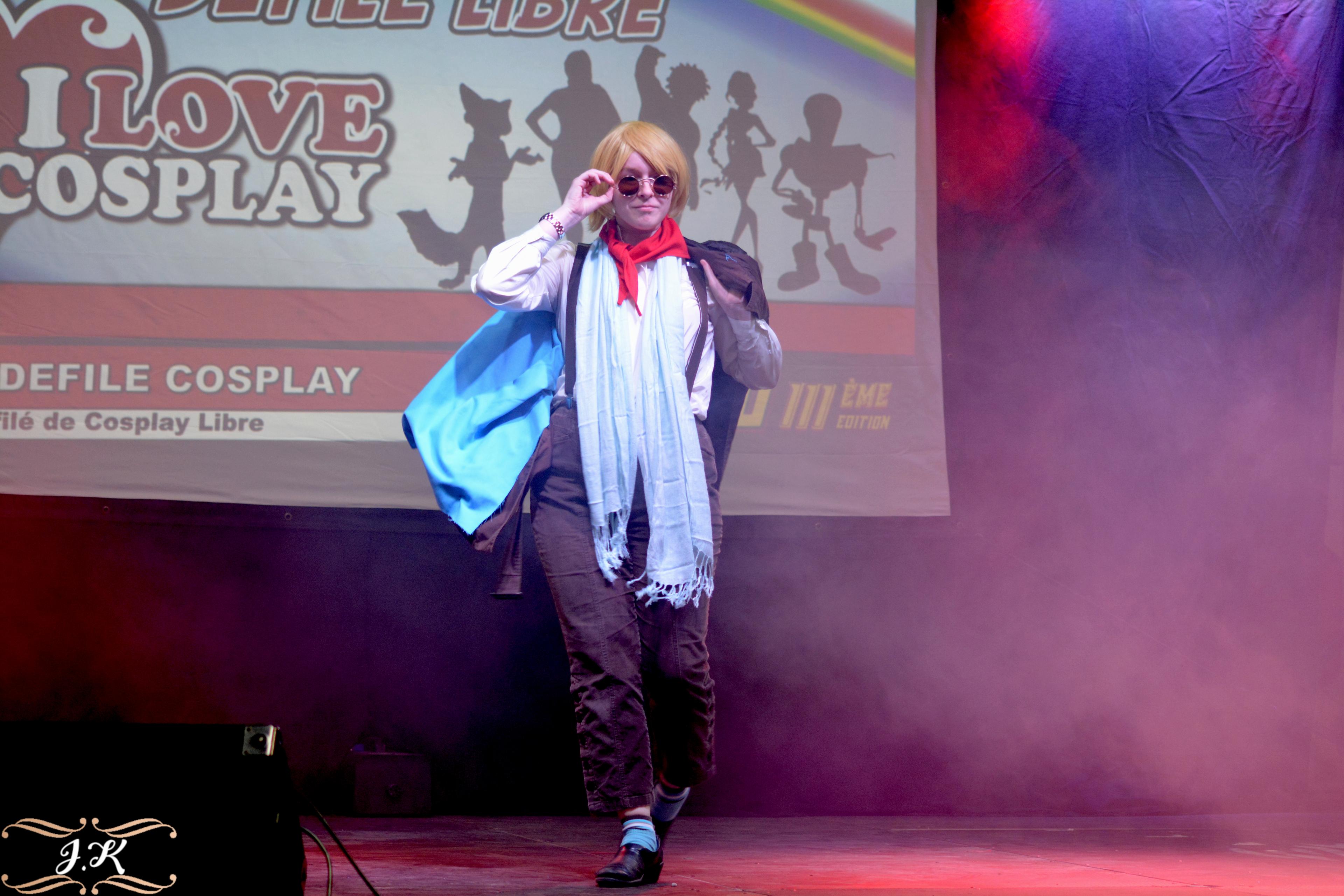 scene-convention-sf-orange_e9ab3dd7-1c00-4a17-974c-cfbc18183b52.jpg
