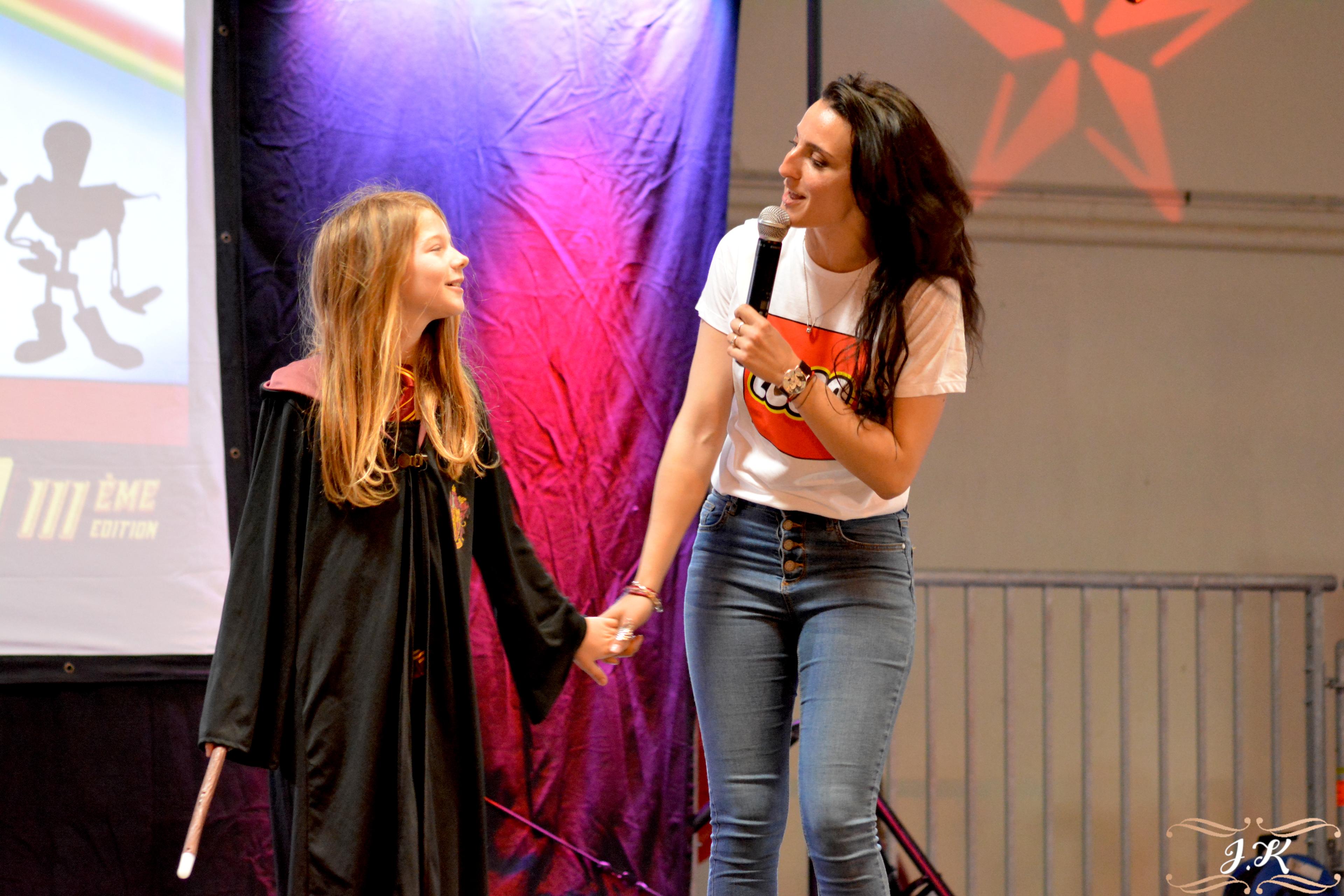 scene-convention-sf-orange_c81df647-29ef-4401-86f5-14f0a9b47e17.jpg